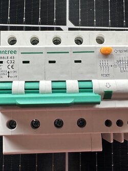 เบรกเกอร์กันดูด RCBO SUNTREE / SCB8LE-63 AC 32A 4P 300mA