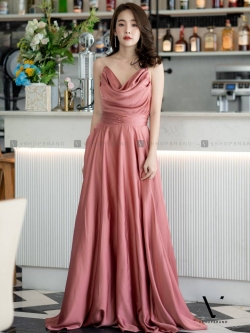 ชุดราตรียาวสีชมพู สายเดี่ยว อกจีบย้วยสวยเก๋ กระโปรงยาวทรงบาน สวยหรู สุดอลัง ใส่ออกงานราตรี ไปงานแต่งงานเรียบหรู