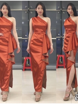 ชุดออกงาน/ชุดไปงานแต่งงานสีส้มอิฐ ไหล่เฉียงข้าง กระโปรงยาวเข้ารูป