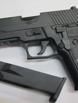 ปืนสั้นอัดลม ชนิด ชักยิงทีละนัด รุ่น ซิกซาวเออร์