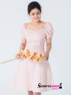 ชุดออกงานสั้นสีชมพู แขนตุ๊กตา เรียบหรูดูแพง สวยดูดี ใส่ออกงานราตรี ไปงานแต่งงาน งานเลี้ยง งานบายเนียร์