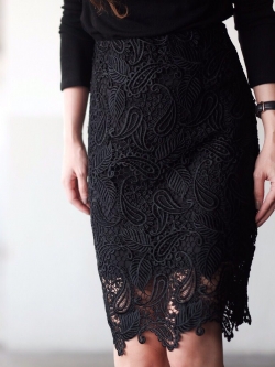 กระโปรงลูกไม้สีดำ เข้ารูป สวยหรู ใส่ทำงาน