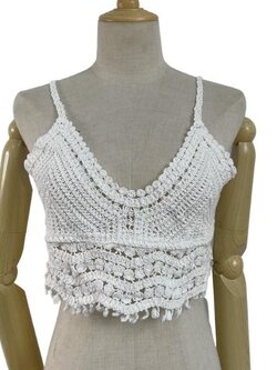 เสื้อถักใส่เที่ยวทะเลสีขาว แฟชั่นชุดไปทะเล ชุดเที่ยวทะเล ชุดใส่เดินเล่นถ่ายรูปริมชายหาดสวยๆ