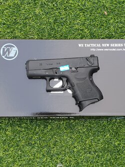 ปืนอัดแก๊ส WE รุ่น GLOCK 26 GEN 3 สีดำ (GAS System)