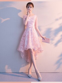 ชุดราตรี ชุดออกงาน ชุดไปงานแต่งงาน สีชมพูโอรส คอกลม แขนสั้น กระโปรงหน้าสั้นหน้า