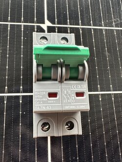 เบรกเกอร์ DC แบรนด์ SUNTREE SL7N-63 ขนาด 32A/2P 550VDC