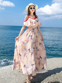 ชุดเที่ยวทะเลสีส้มลายนก