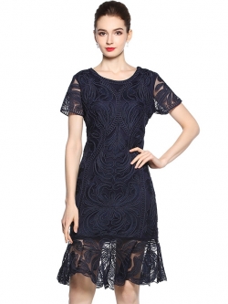 ชุดเดรสสั้นลูกไม้สีน้ำเงินกรมท่า