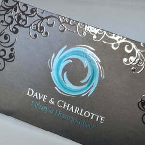 นามบัตร สปอตยูวี เน้นมันเงา