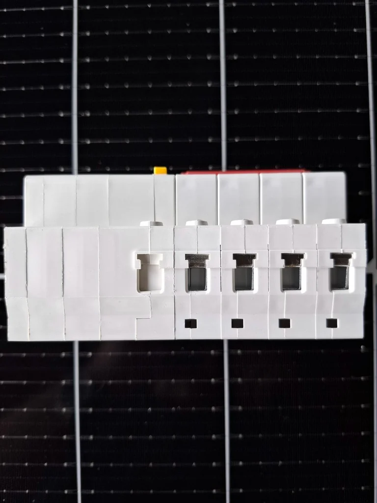 เบรกเกอร์กันดูด RCBO AOYWELL / AW47LE-63 AC 40A 4P 300mA