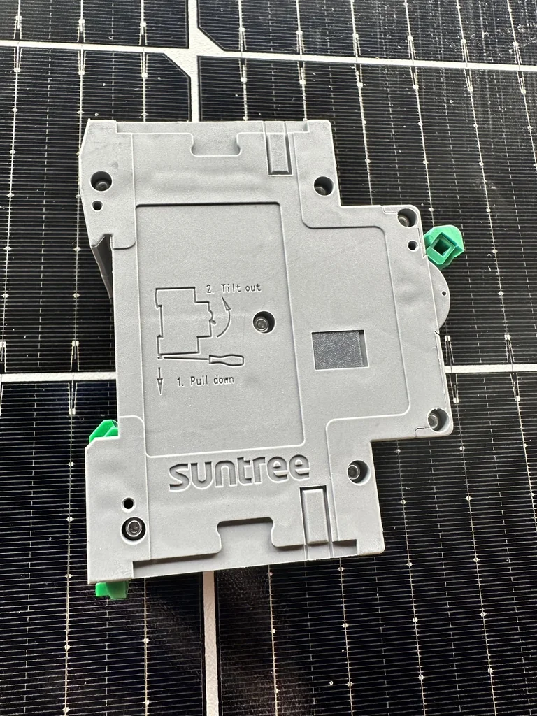 เบรกเกอร์ DC แบรนด์ SUNTREE SL7N-63 ขนาด 25A/2P 550VDC เบรกเกอร์ DC แบรนด์ SUNTREE SL7N-63 ขนาด 25A/2P 550VDC