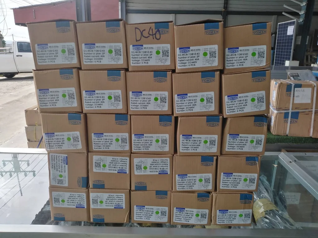 เซอร์กิตเบรกเกอร์ อุปกรณ์ป้องกันไฟฟ้าTOMZN 2P 40A DC 1000V Circuit breaker ผ่านมาตรฐาน IEC60947, IEC60898 (เทียบเท่า IEC947.2)